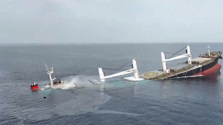 Kızıldenizde sular ısındı Husiler 24 saatte 2. gemiyi batırdı