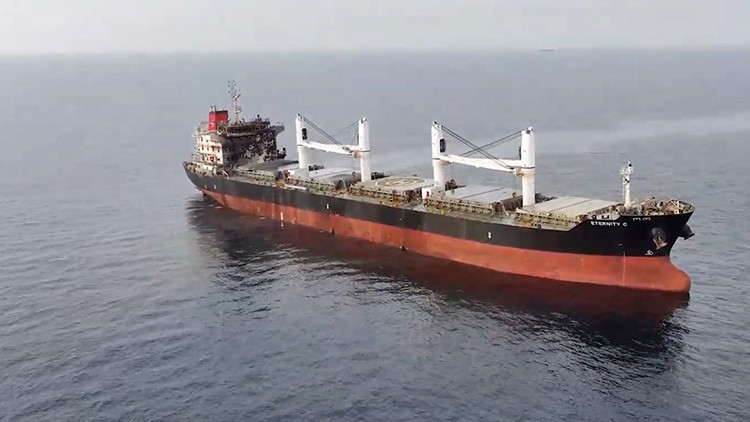 Kızıldenizde sular ısındı Husiler 24 saatte 2. gemiyi batırdı