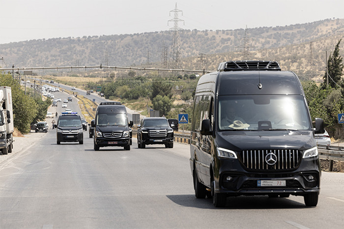 Terör örgütü PKK silah bıraktı: İşte tarihi görüntüler