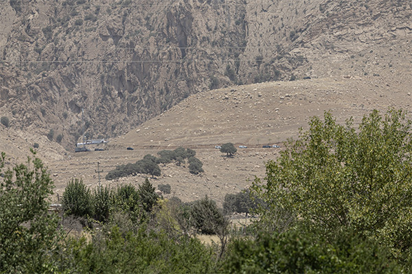 Terör örgütü PKK silah bıraktı: İşte tarihi görüntüler