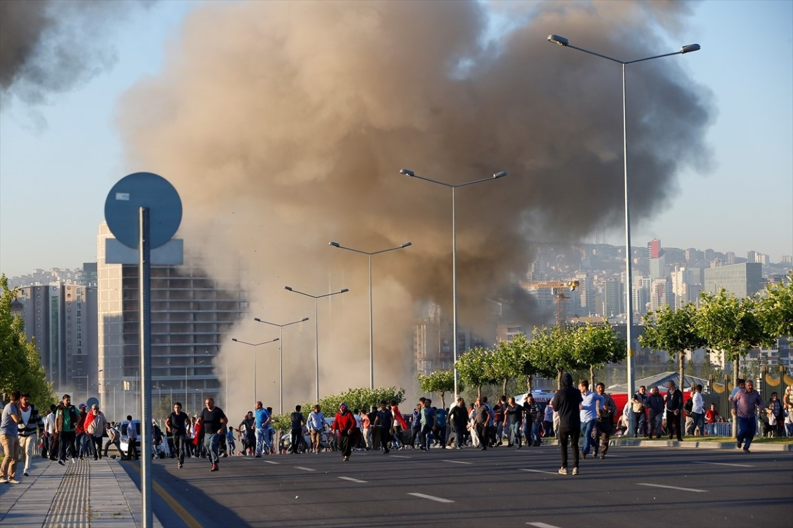 15 Temmuz hain darbe girişiminin üzerinden 9 yıl geçti... Türkiye bu görüntüyü unutmayacak