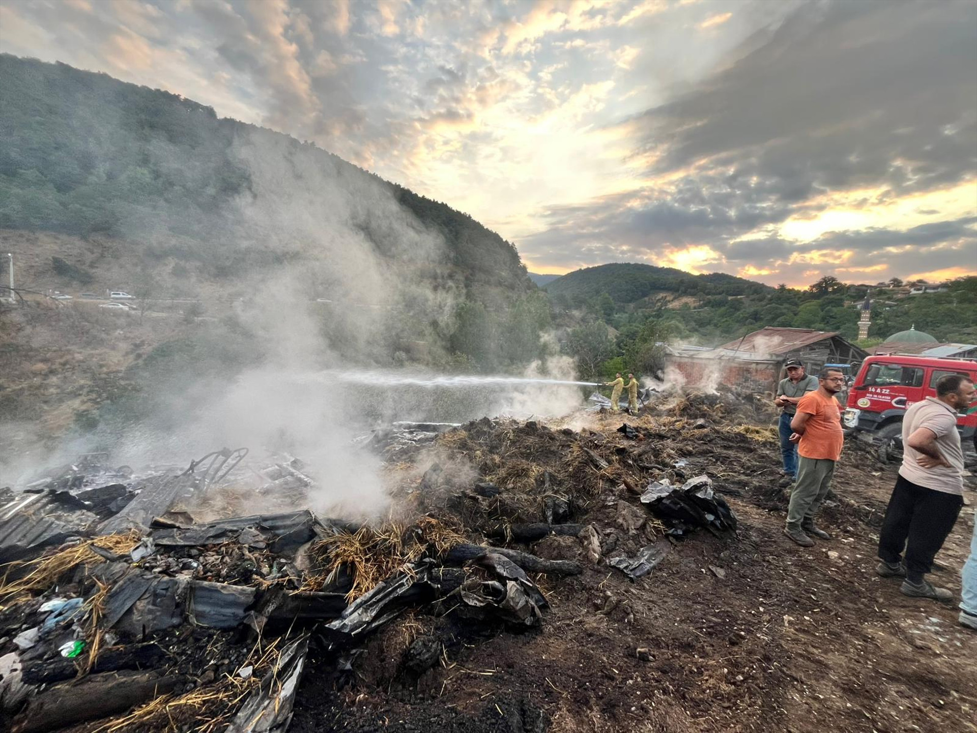 Boluda bir köy gece yarısı dehşeti yaşadı Boluda bir köy gece yarısı dehşeti yaşadı