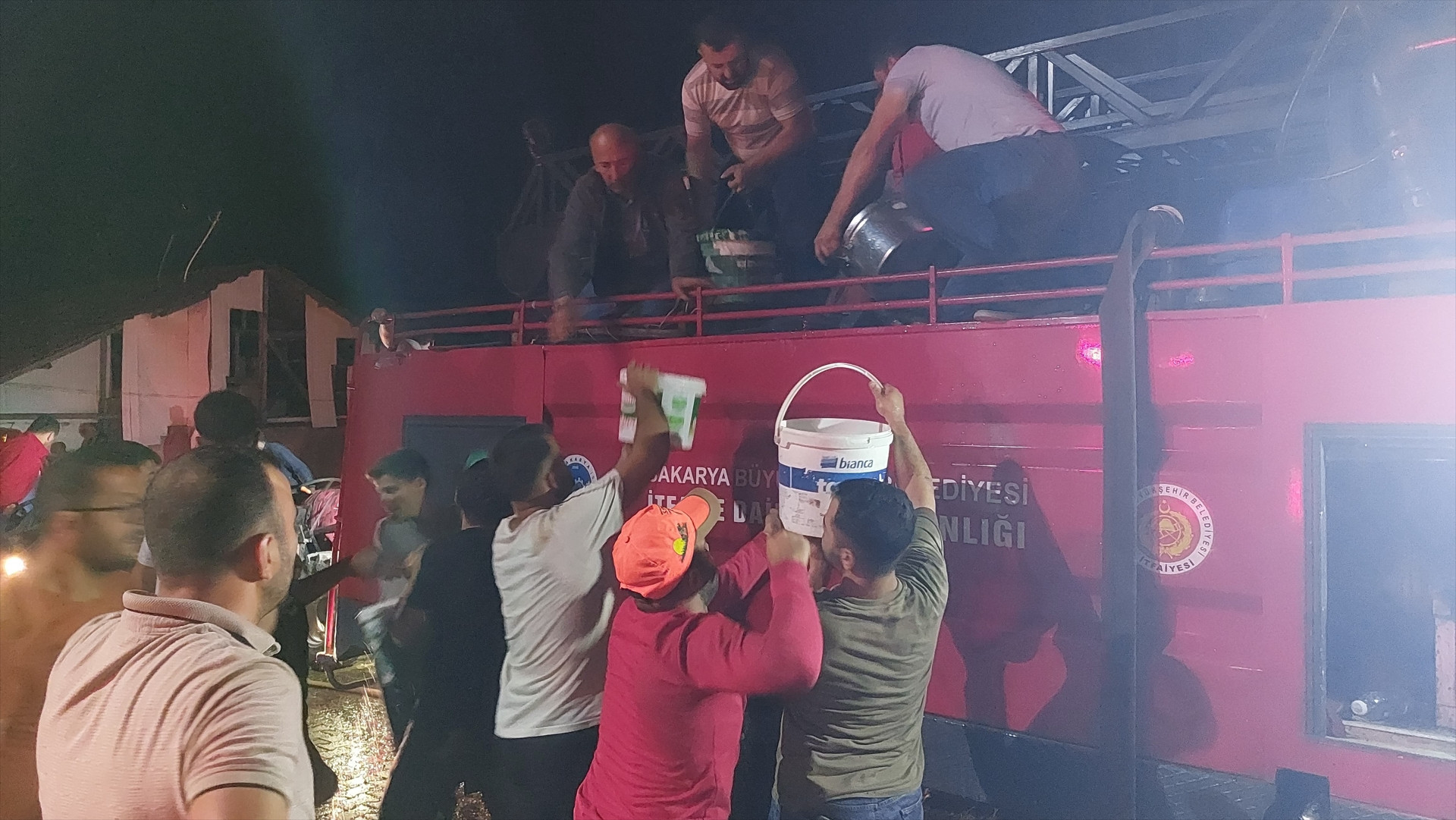 Boluda bir köy gece yarısı dehşeti yaşadı Boluda bir köy gece yarısı dehşeti yaşadı