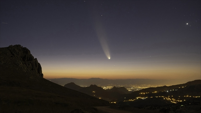 Meteor yağmuru 2025 ne zaman, başladı mı Perseid meteor yağmuru Türkiyeden izlenecek mi, nereden izlenir En yakın meteor tarihi yaklaşıyor: Ateş topları gibi görünecek