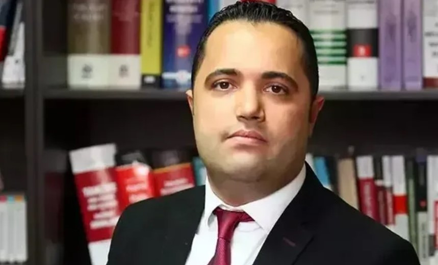 REZAN EPÖZDEMİR KİMDİR REZAN EPÖZDEMİR KİMDİR