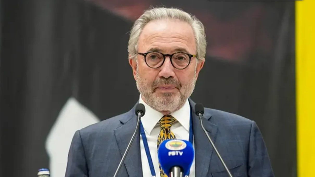 HAMDİ AKIN KARİYERİ