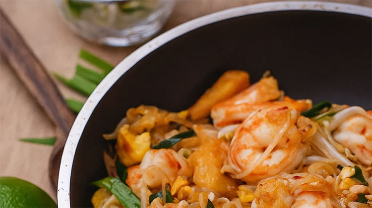 Karidesli pad Thai tarifi