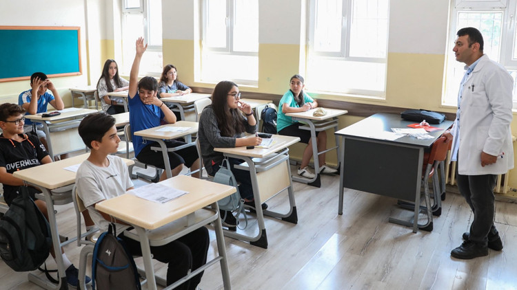 MEB YENİ EĞİTİM ÖĞRETİM YILI TAKVİMİ 2025-2026
