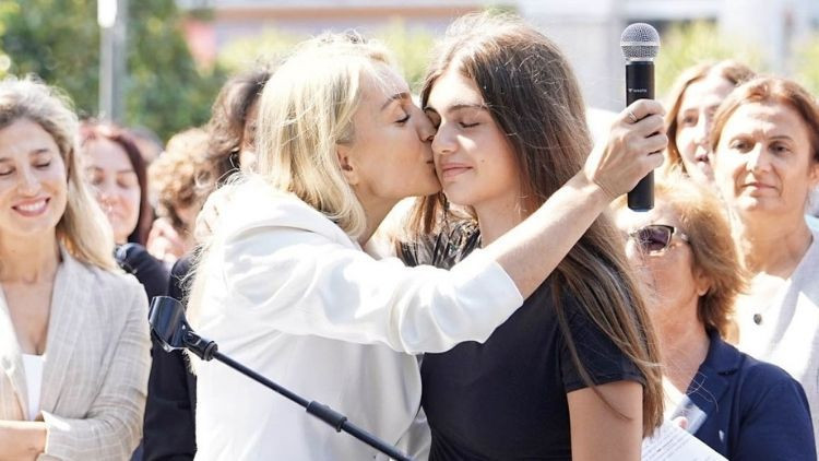 İmamoğlu’nun kızı 14. yaş kutlaması Saraçhane’de