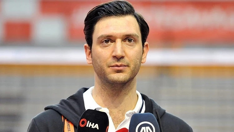 FERHAT AKBAŞ ÇALIŞTIRDIĞI TAKIMLAR