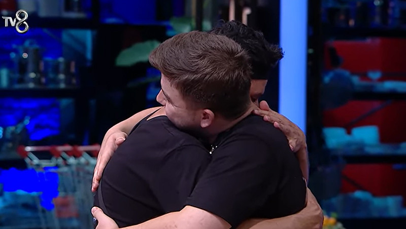 ÇAĞLAR GÖZYAŞLARINI TUTAMADI ÇAĞLAR GÖZYAŞLARINI TUTAMADI