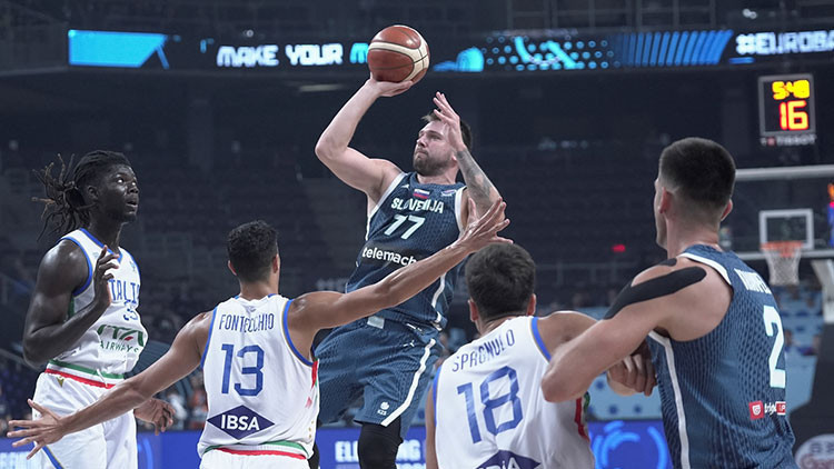 Luka Doncic parladı, Slovenya çeyrek finale yükseldi!