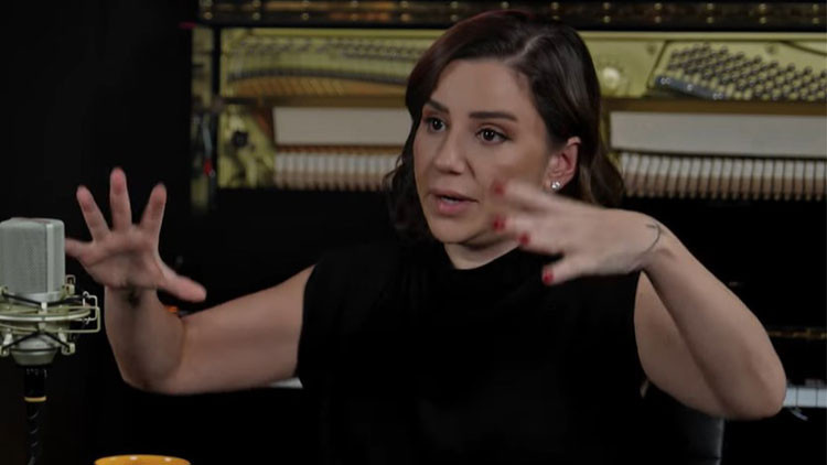 Merve Özbey: Dedikodu kötü bir enerji