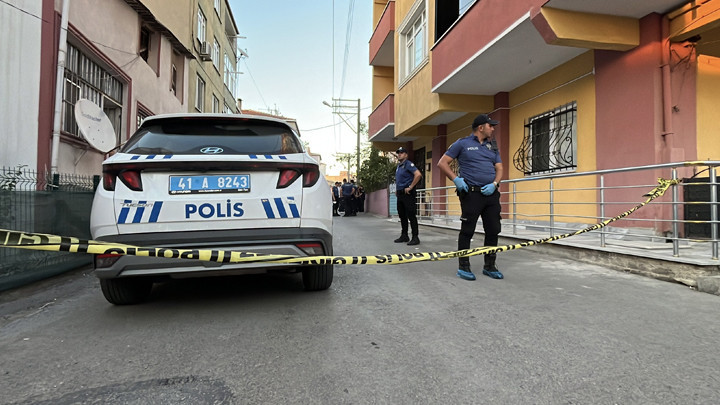 Kocaeli'deki vahşet! Anne ile 5 yaşındaki kızı evlerinde ölü bulunmuştu... 16 yaşındaki şüpheli gözaltında