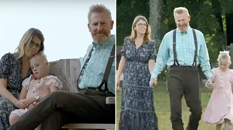 Tekrar evlendi ama hiç unutmadı... Ünlü şarkıcı yeni karısıyla el ele ölen karısının mezarını ziyaret etti... Bu yürek attığı sürece sevgi ölmez