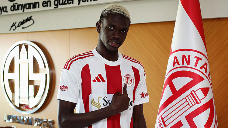 Bachir Gueye | KV Kortrijk -> Antalyaspor