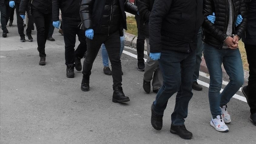 DEAŞ'a finansman sağladığı iddiasıyla yakalanan 6 zanlı tutuklandı
