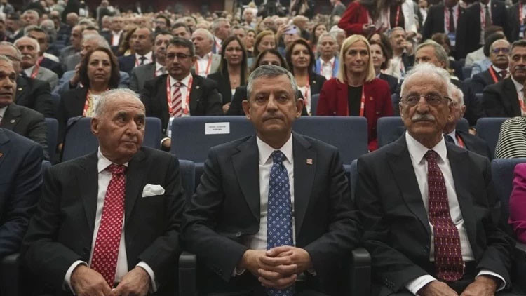 ÖZEL LİSTESİYLE TEK ADAY