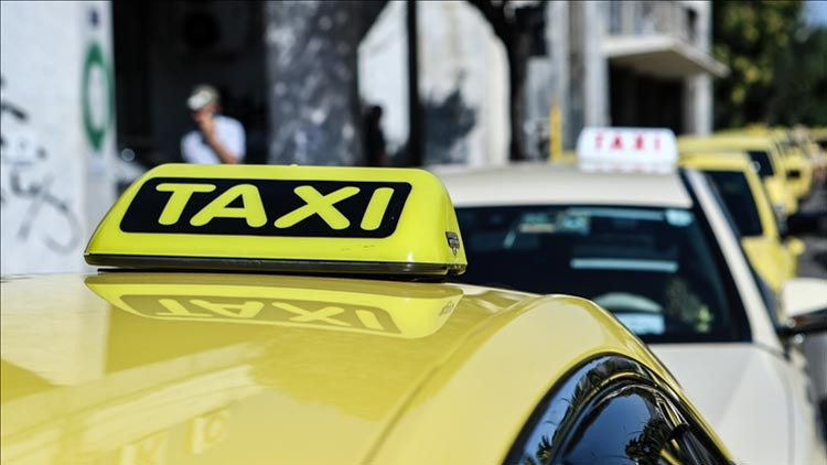 Komşuda grev: Taksiler kontak kapattı