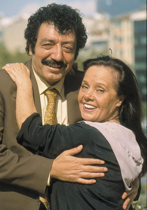 ONU BEYAZPERDEDE GÖRÜP AŞIK OLMUŞTU