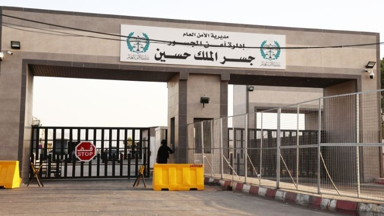 İsrail, Filistinlilerin dünyaya açılan tek sınır kapısını kapatıyor