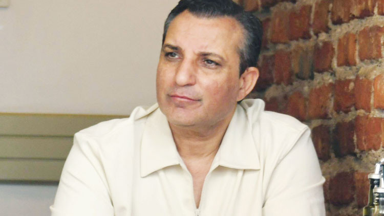 Rafet El Roman: Z değil zombi kuşağı