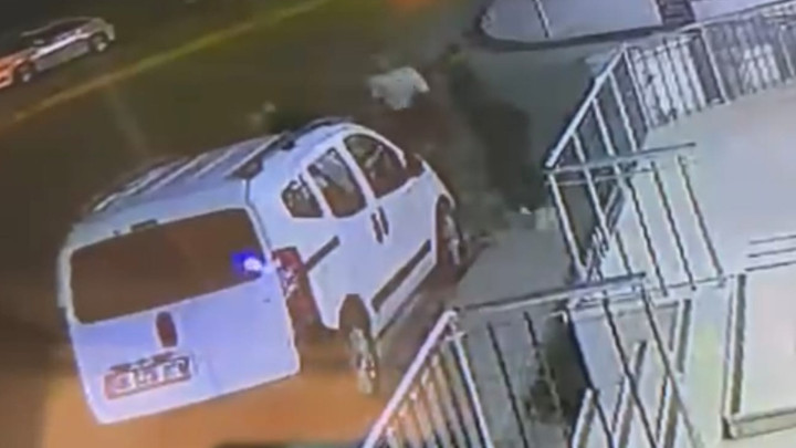 Sosyal medyada başlayan kavga kanlı bitti! 10 yerinden bıçaklandı