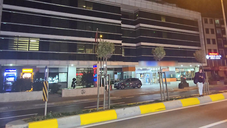 İstanbul'daki hastane hakkında korkunç iddia! İlaçla erken doğum yaptırmakla suçlanan doktor gözaltında