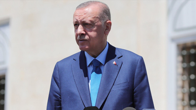 Cumhurbaşkanı Erdoğan cuma namazını Büyük Çamlıca Camisi'nde kıldı