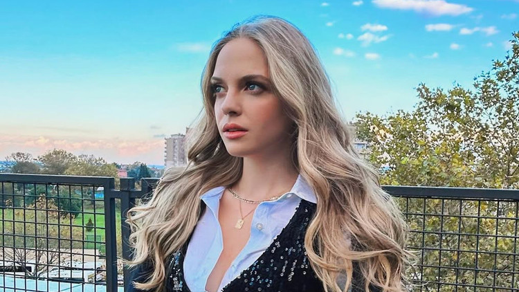 İPEK FİLİZ YAZICI KİMDİR, KAÇ YAŞINDA VE NERELİ İPEK FİLİZ YAZICI KİMDİR, KAÇ YAŞINDA VE NERELİ