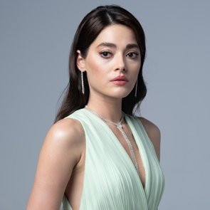 Simay Barlas (Azra Karaaslan)