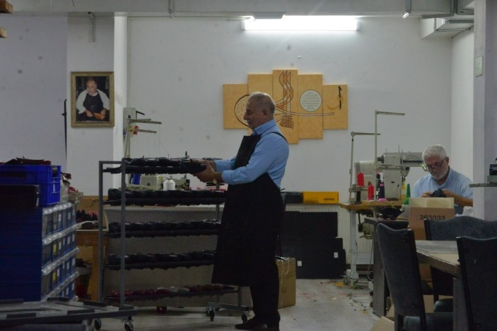 Subay olan babası Kore savaşında askerlerden öğrendi: Devraldığı işi 68 yıldır sürdürüyor | Bunu Türkiyede ilk yapan benim