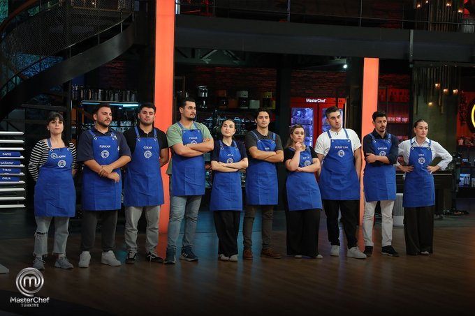 MAVİ TAKIM: MAVİ TAKIM: