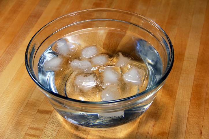 Türkiyede iki hafta içinde onlarca kişi hastanelik oldu, 2 çocuk hayatını kaybetti Gıda zehirlenmelerini önlemek için bu uyarılara dikkat Türkiyede iki hafta içinde onlarca kişi hastanelik oldu, 2 çocuk hayatını kaybetti Gıda zehirlenmelerini önlemek için bu uyarılara dikkat