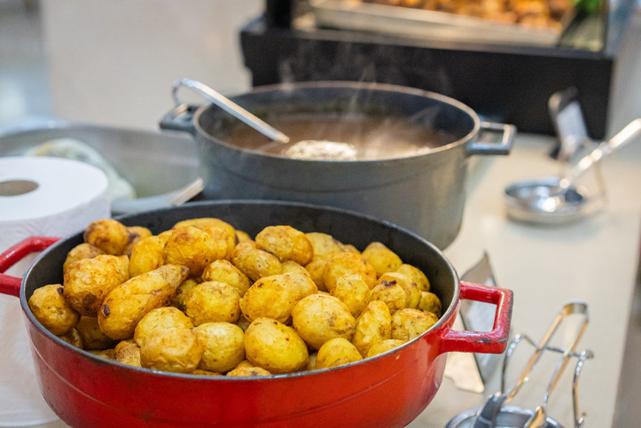 Türkiyede iki hafta içinde onlarca kişi hastanelik oldu, 2 çocuk hayatını kaybetti Gıda zehirlenmelerini önlemek için bu uyarılara dikkat Türkiyede iki hafta içinde onlarca kişi hastanelik oldu, 2 çocuk hayatını kaybetti Gıda zehirlenmelerini önlemek için bu uyarılara dikkat