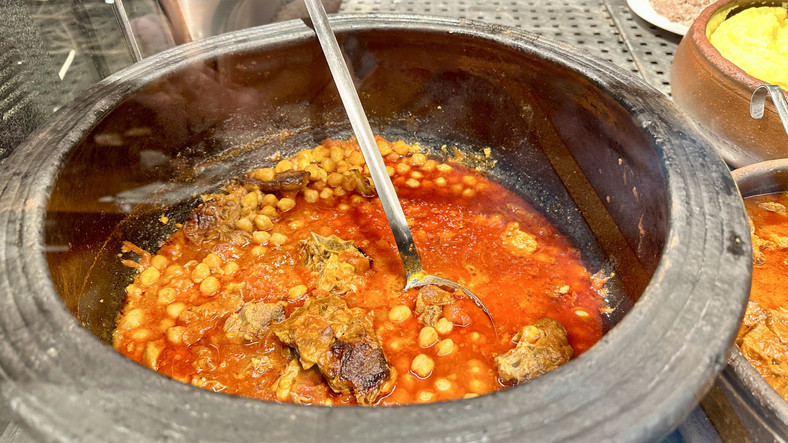 Türkiyede iki hafta içinde onlarca kişi hastanelik oldu, 2 çocuk hayatını kaybetti Gıda zehirlenmelerini önlemek için bu uyarılara dikkat Türkiyede iki hafta içinde onlarca kişi hastanelik oldu, 2 çocuk hayatını kaybetti Gıda zehirlenmelerini önlemek için bu uyarılara dikkat