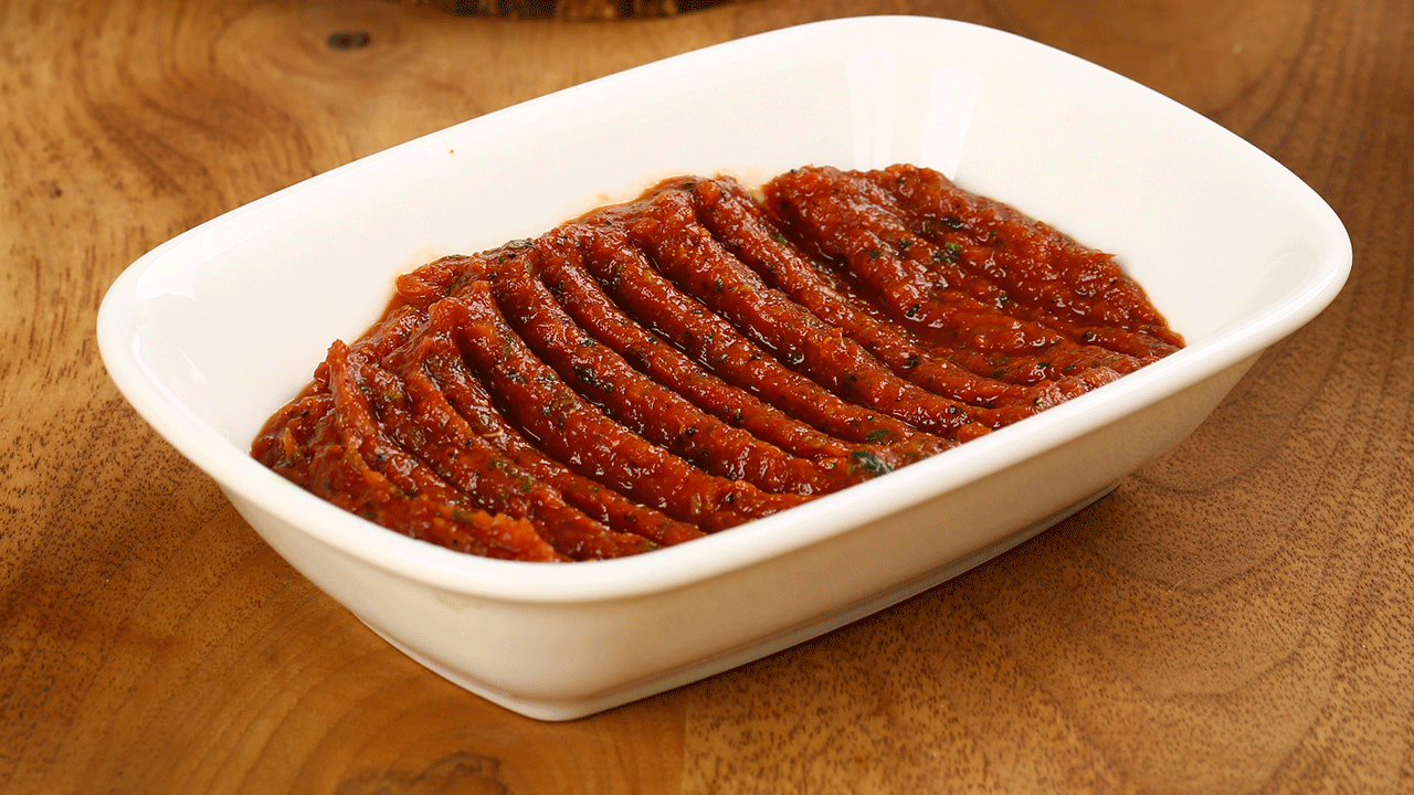 Sofrayı yemekten önce sahiplenen lezzet: Acılı ezme