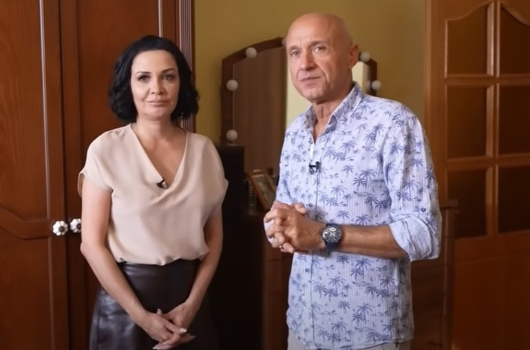 Halil Ergün evinin kapılarını açtı 4 katlı Boğaz manzaralı villa...