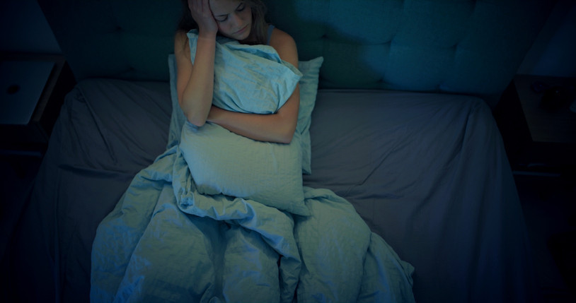 Omurlara 22 kg ekstra yük biniyor Gündüz yaptığınız bu hata gece sizi uykusuz bırakıyor Omurlara 22 kg ekstra yük biniyor Gündüz yaptığınız bu hata gece sizi uykusuz bırakıyor