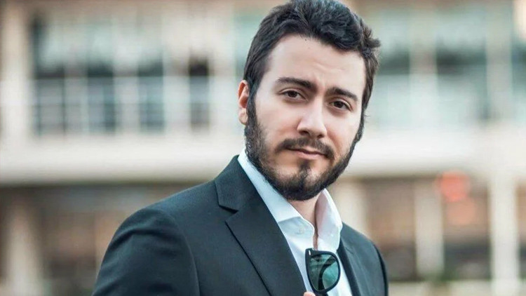 ENES BATUR YOUTUBE KANALINI KAPATTI MI, NEDEN KAPATTI ENES BATUR YOUTUBE KANALINI KAPATTI MI, NEDEN KAPATTI