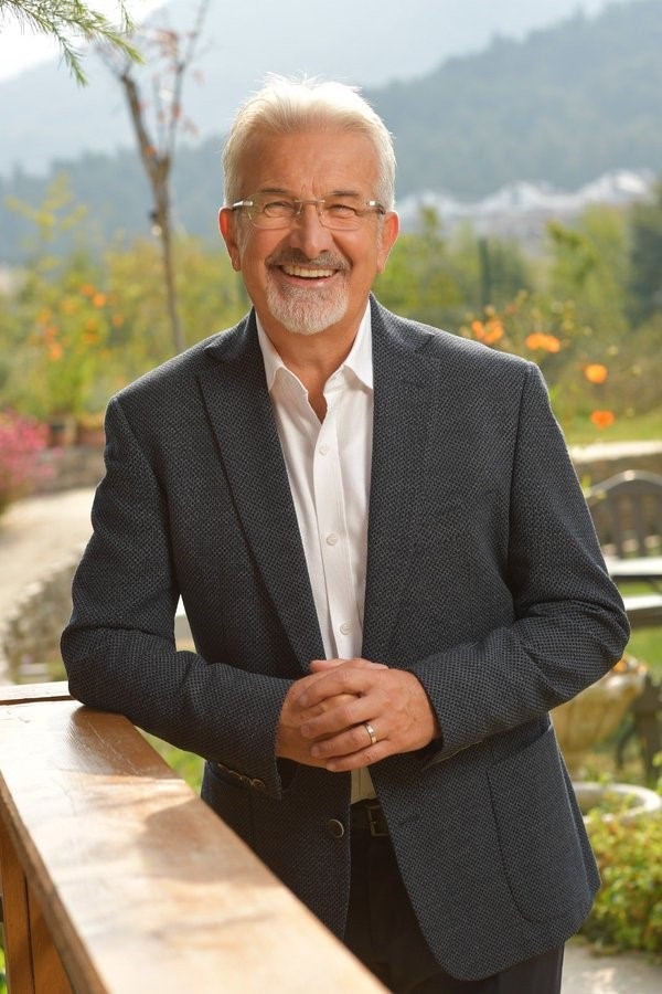 TURGAY ERDEM KİMDİR