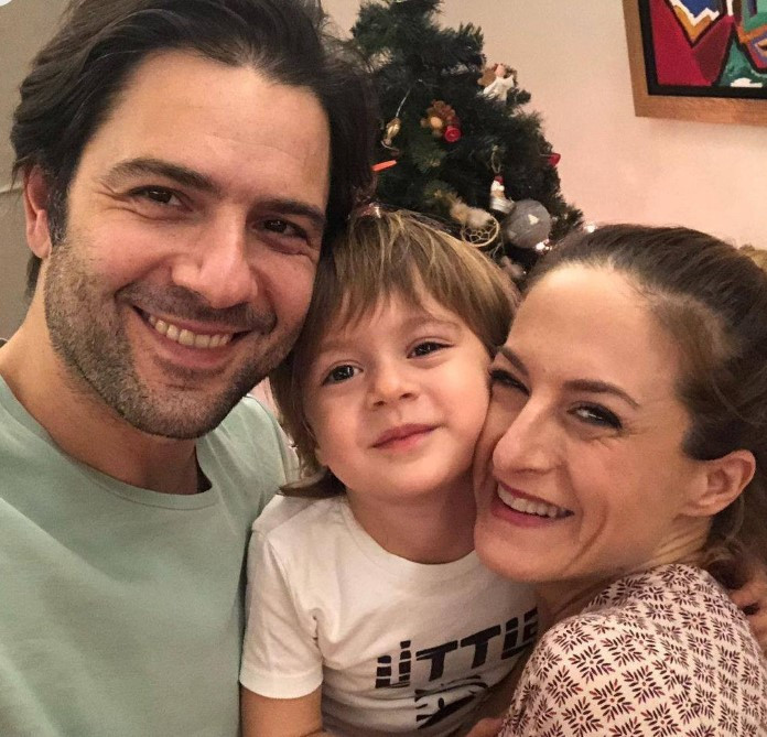 Gözüm kamaşıyor Ünlü isim aşka geldi