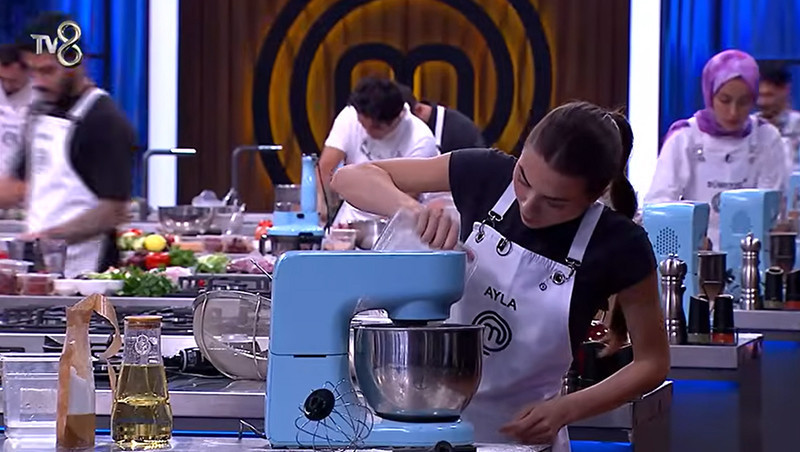 MASTERCHEFTE MAVİ TAKIM KAPTANI KİM OLDU (12 Ekim 2025 Pazar-Son bölüm) | Kaptanlar belli oldu Dün akşam MasterChefte kaptan kim oldu, kaptanlık oyununu kim kazandı İşte bu haftanın MasterChef yeni takımlar