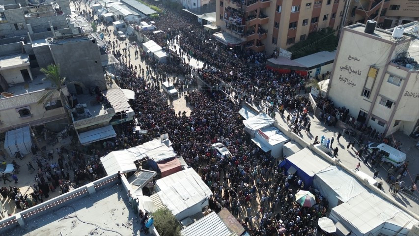 Dünyanın konuştuğu görüntüler: Filistinli esirler böyle özgürlüğüne kavuştu