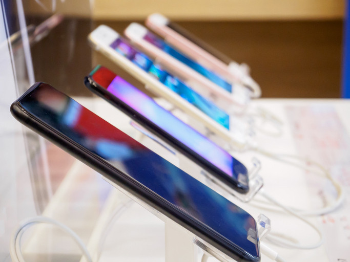 5G UYUMLU TELEFON MODELLERİ LİSTESİ 2025 - YENİ || 5G destekleyen telefon modelleri hangileri Hangi cihazlar 5G destekliyor, hangileri desteklemiyor iOS ve Android 5G uyumlu telefonlar listesi 2025
