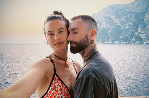 ÜÇÜNCÜ BEBEĞİNE HAMİLEYKEN ALDATILMIŞTI