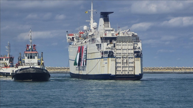 Türkiye'nin Gazze'ye umut taşıyan 17. İyilik Gemisi, El-Ariş Limanı'na ulaştı