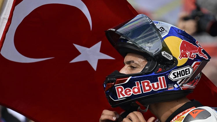 İLK YARIŞTA 1. GELİRSE ŞAMPİYONLUĞUNU İLAN EDEBİLİR