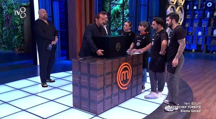 MASTERCHEF KİM ELENDİ, KİM GİTTİ (18 Ekim 2025 Cumartesi) Dün akşam MasterChefte kim elendi, bu hafta kim gitti Veda eden isim belli oldu İşte MasterChef elenen isim