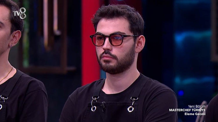 MASTERCHEF KİM ELENDİ, KİM GİTTİ (18 Ekim 2025 Cumartesi) Dün akşam MasterChefte kim elendi, bu hafta kim gitti Veda eden isim belli oldu İşte MasterChef elenen isim